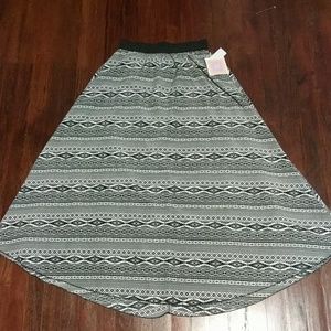 Lularoe Lucy Skirt